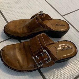 Brown born slip one with buckle